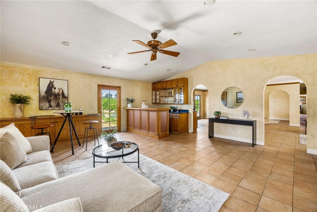 5955 Whispering Oak