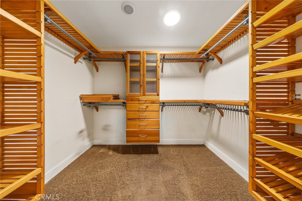 5955 Whispering Oak