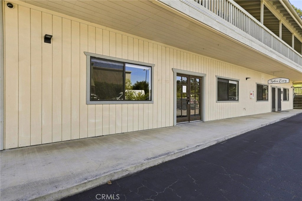 7350 El Camino Real 101 & 102