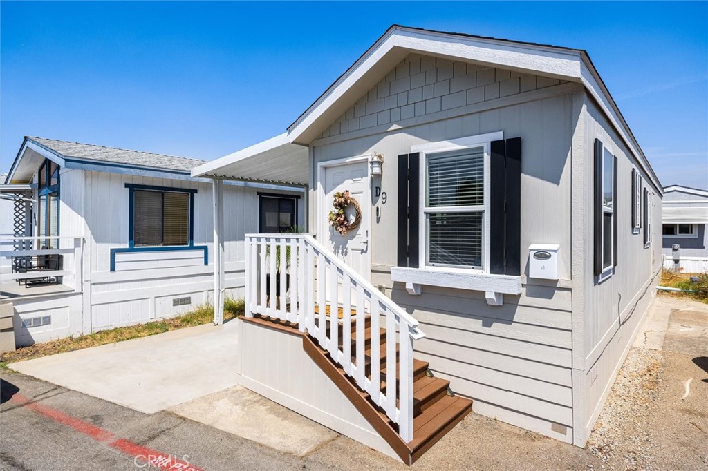3860 S Higuera D9