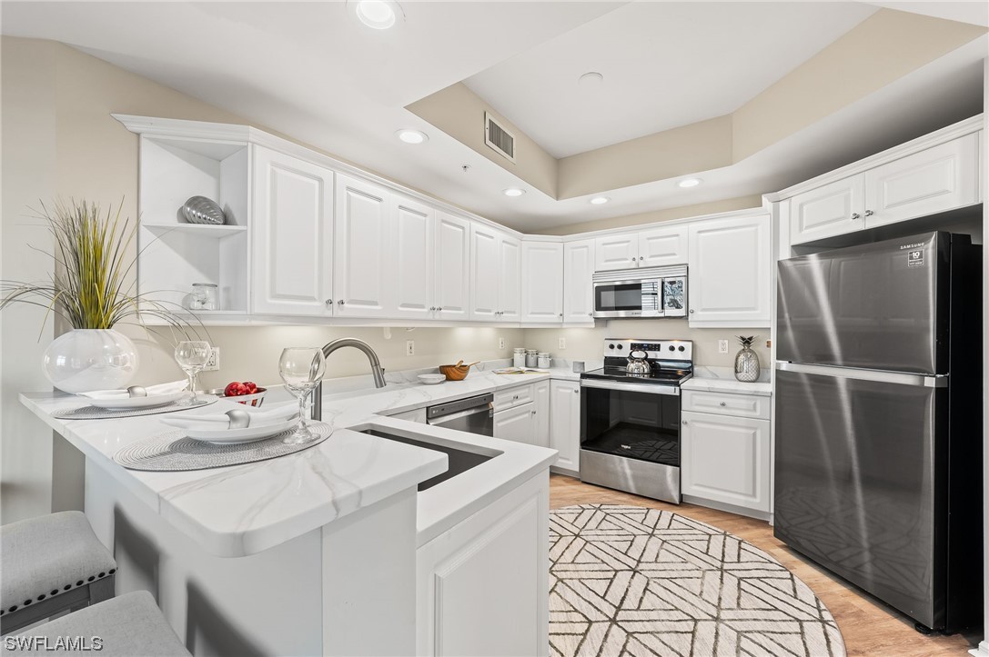 1001 Arbor Lake DR 604