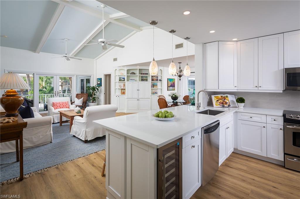 214 4th AVE S # 202 Unit: C-202