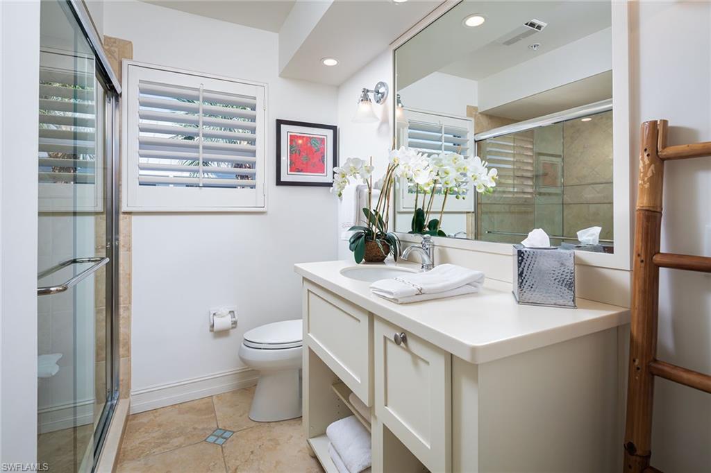 214 4th AVE S # 202 Unit: C-202