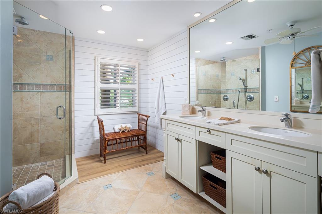 214 4th AVE S # 202 Unit: C-202