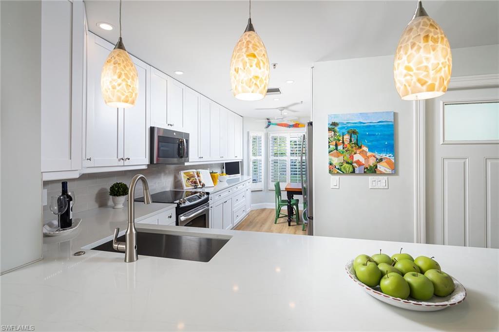 214 4th AVE S # 202 Unit: C-202