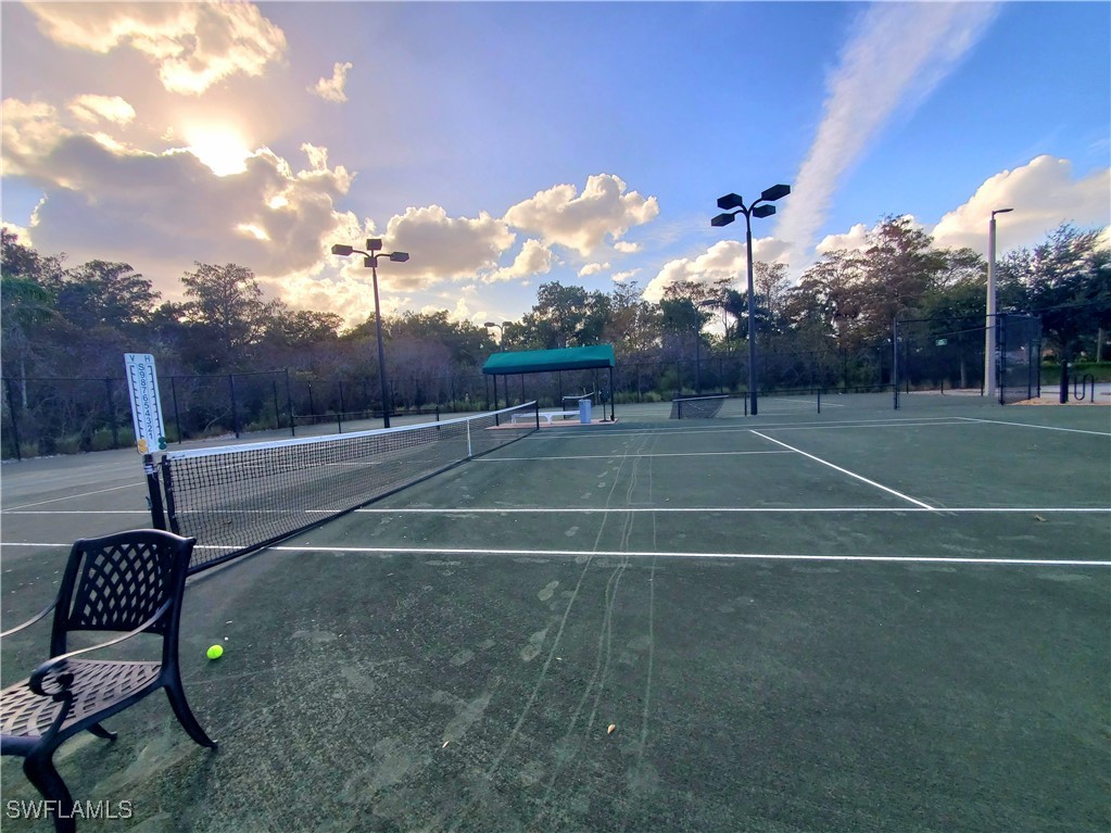 7360 Saint Ives WAY 2201