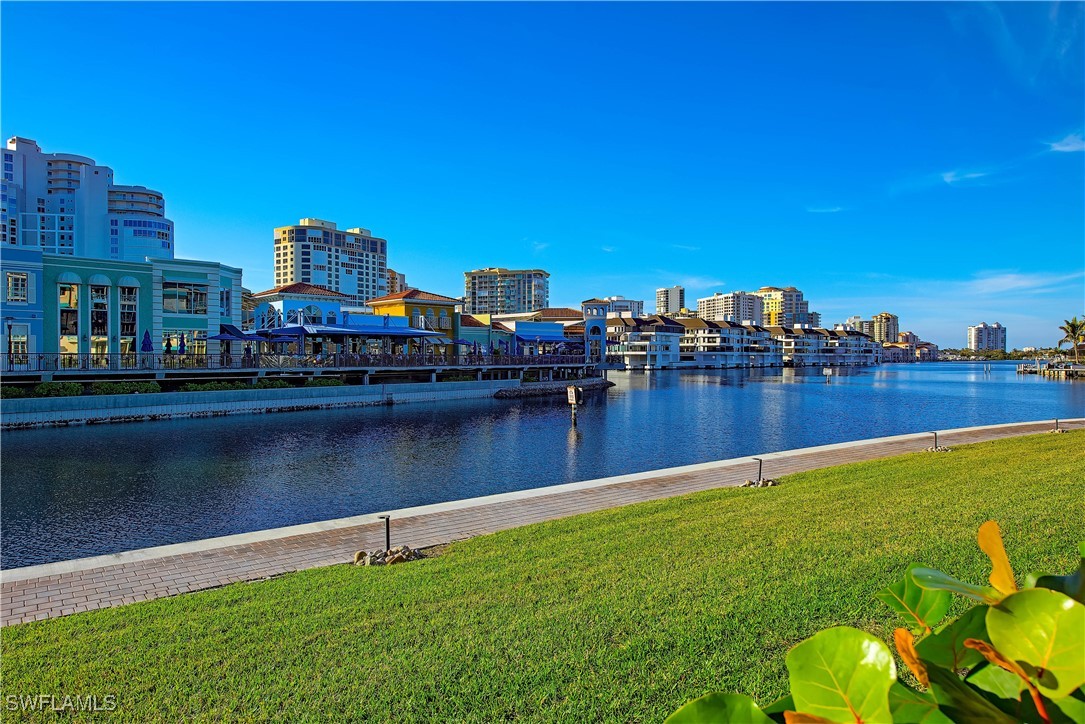 205 Park Shore DR 4-415