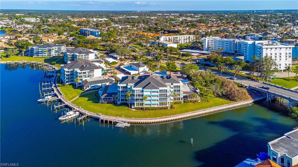 205 Park Shore DR # 415 Unit: 4-415