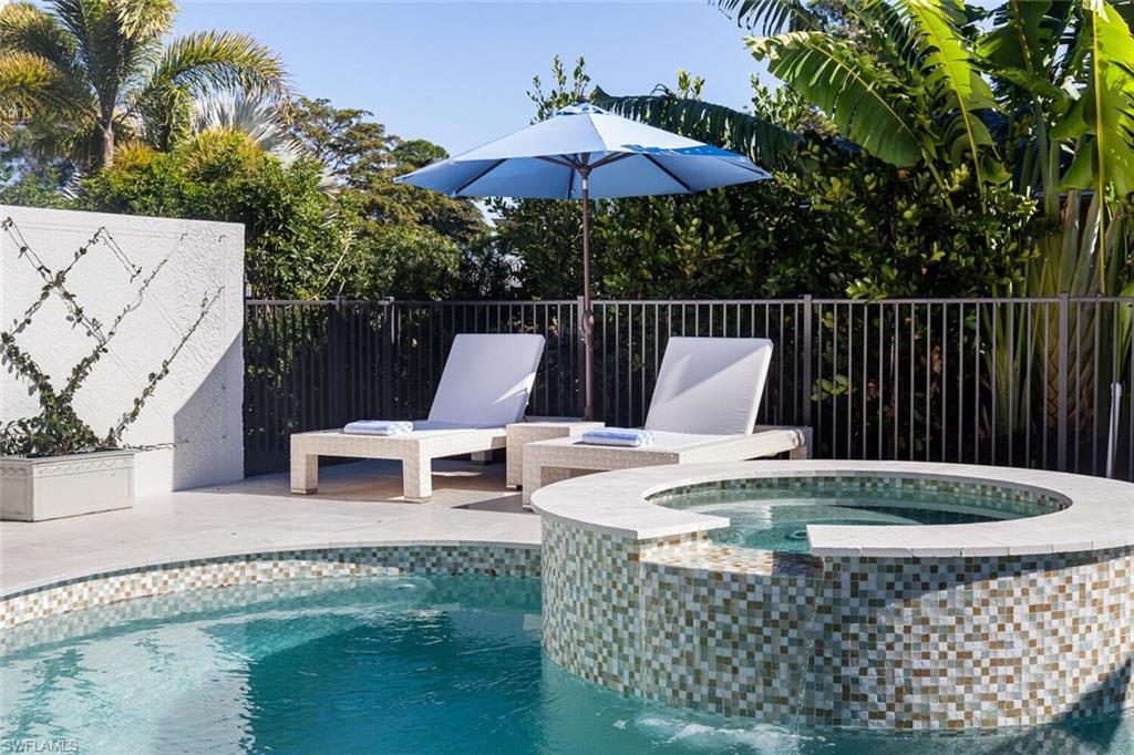 1216 Cypress Woods DR