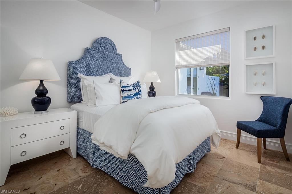 1216 Cypress Woods DR