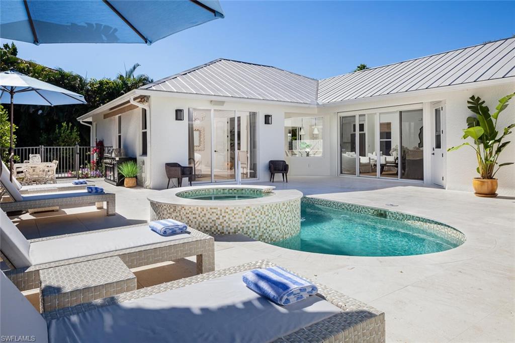 1216 Cypress Woods DR