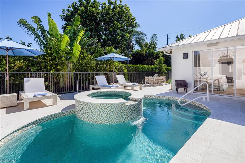 1216 Cypress Woods DR