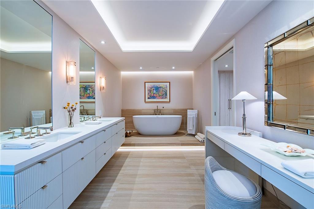 8665 Bay Colony DR # 1803