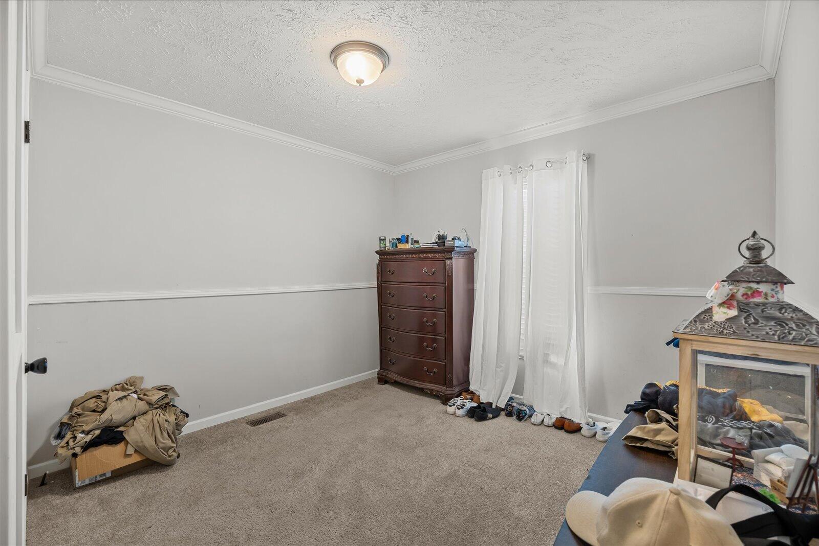 82 Sandhill Boulevard