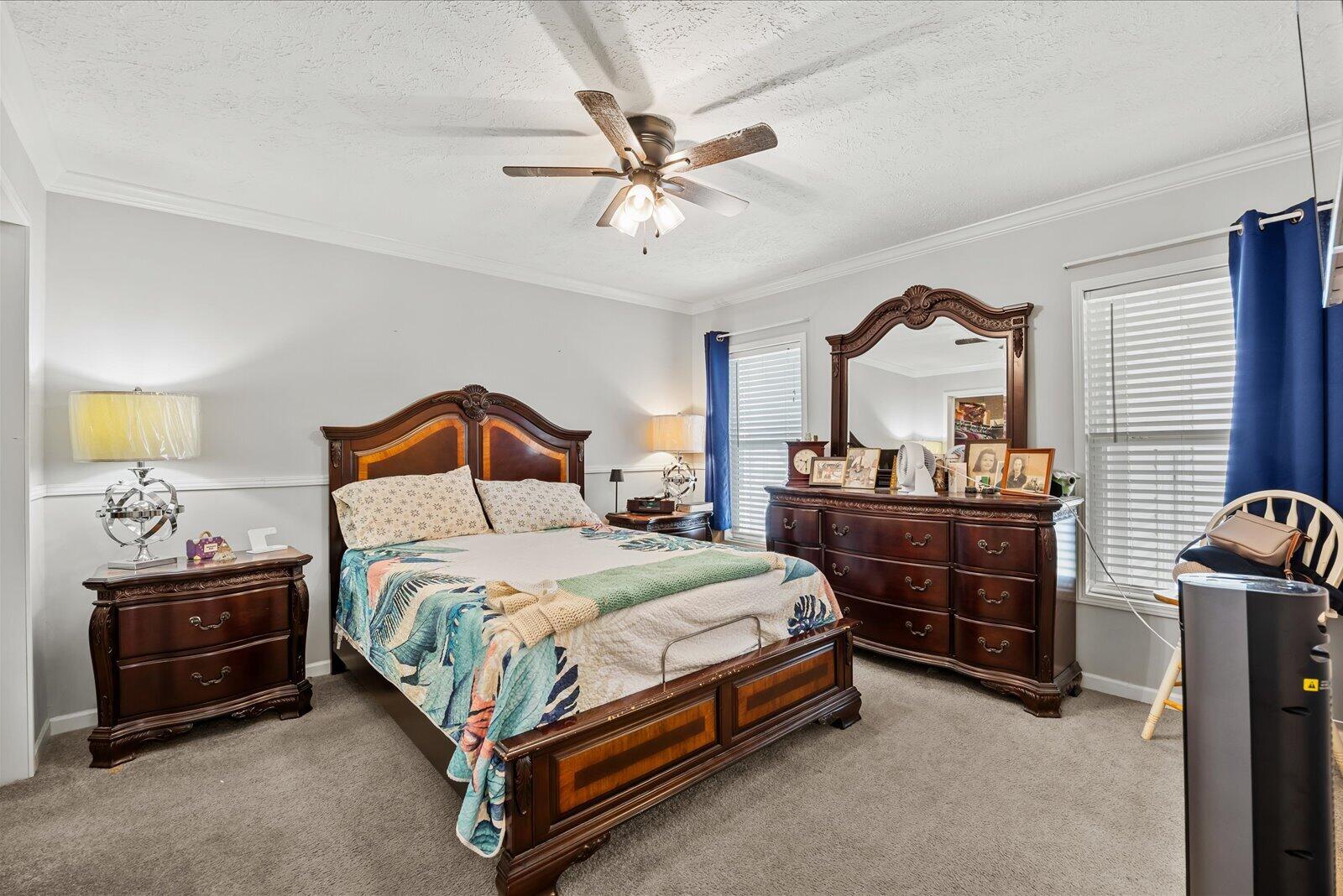 82 Sandhill Boulevard