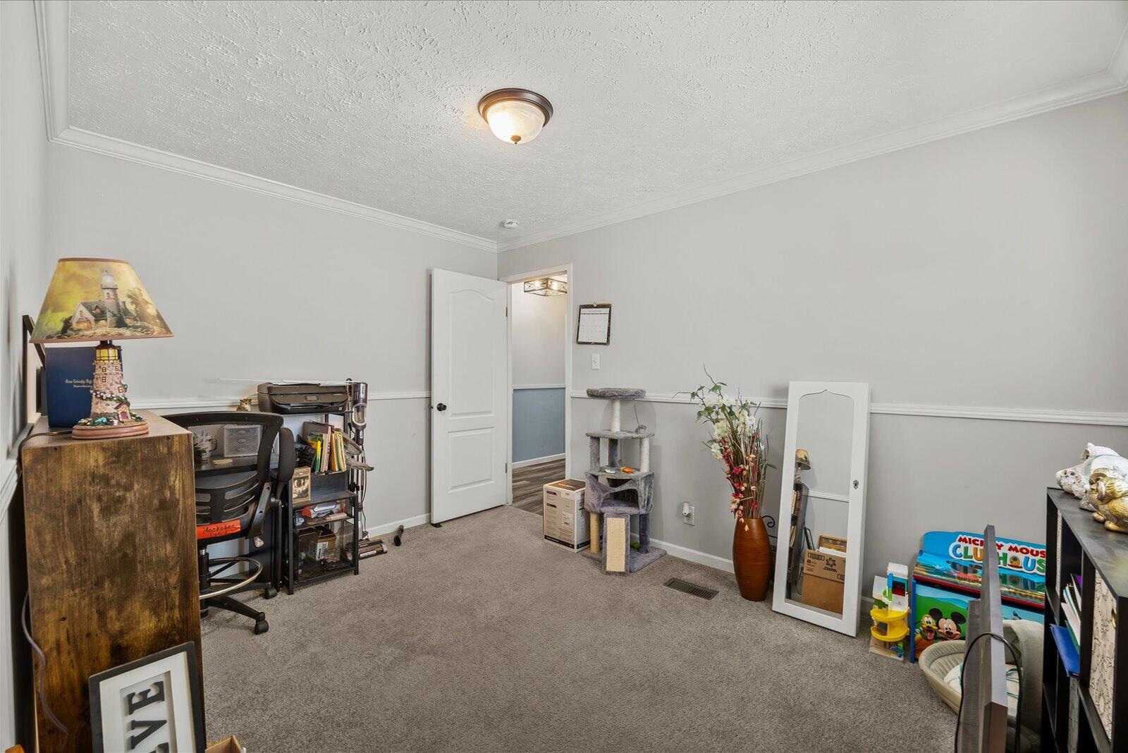 82 Sandhill Boulevard