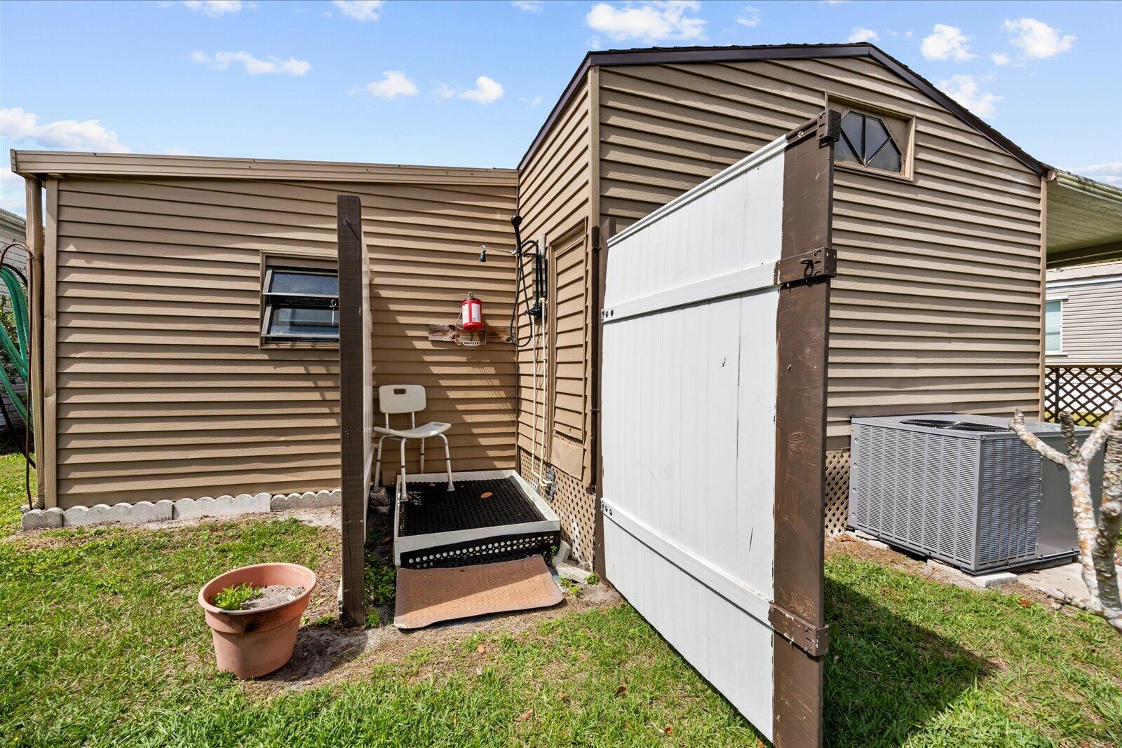 324 Mockingbird Avenue