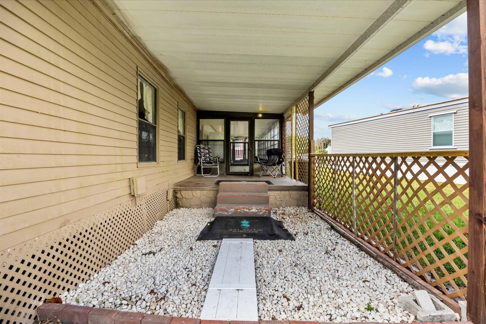 324 Mockingbird Avenue