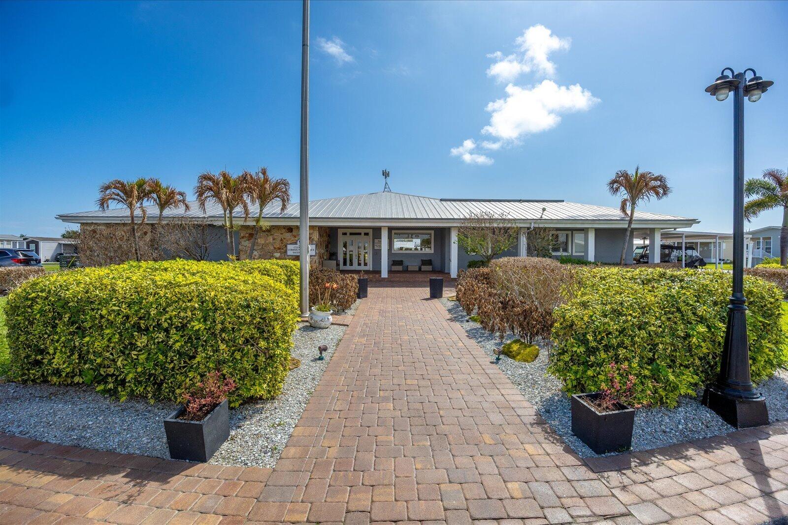 324 Mockingbird Avenue