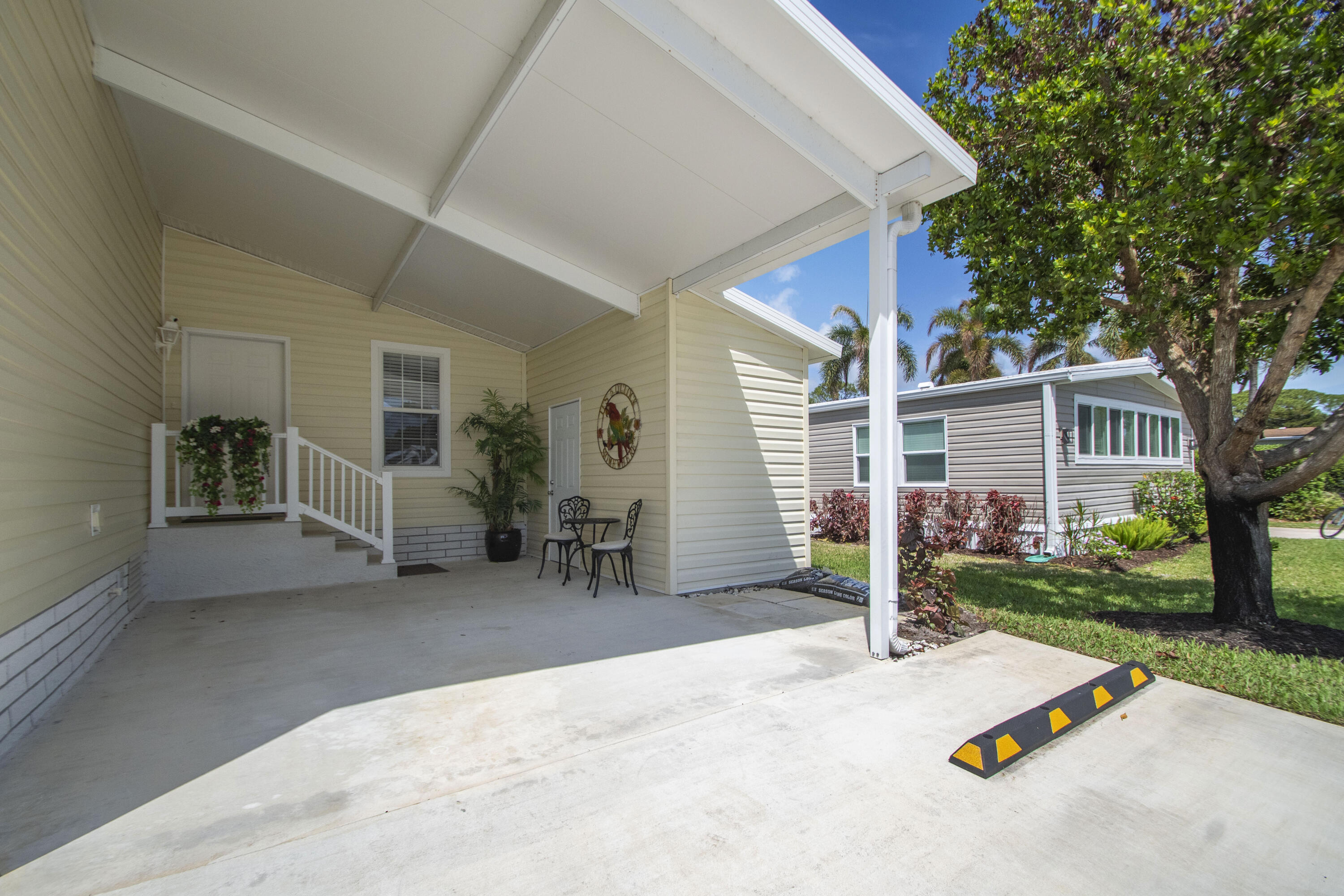 91 S Warner Drive