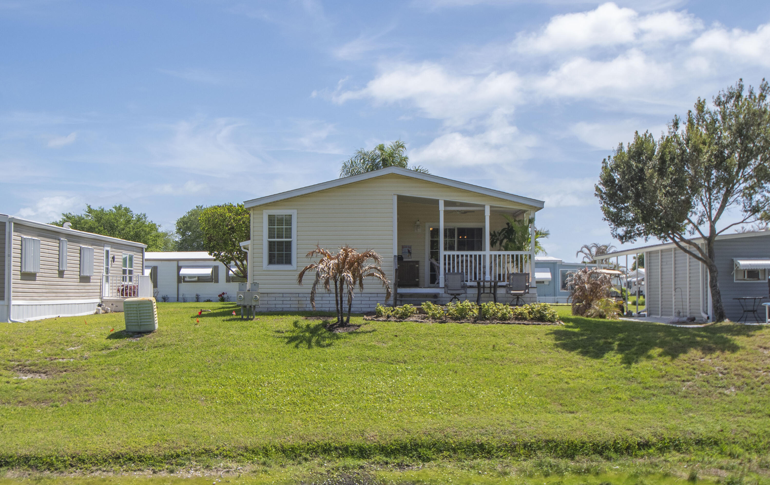 91 S Warner Drive