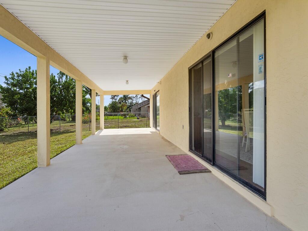 2543 SE Price Court, Port St. Lucie