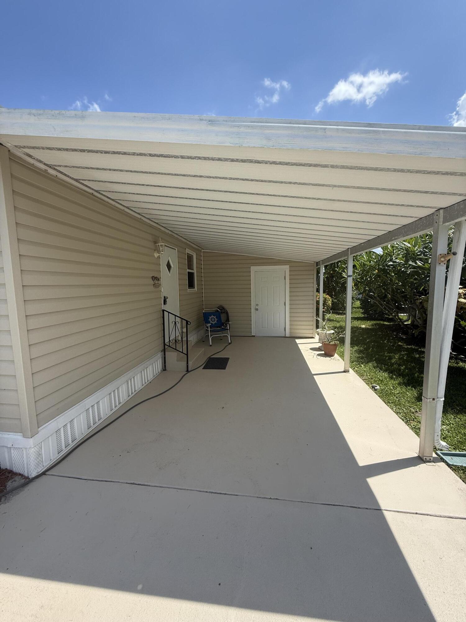 463 Onyx Way