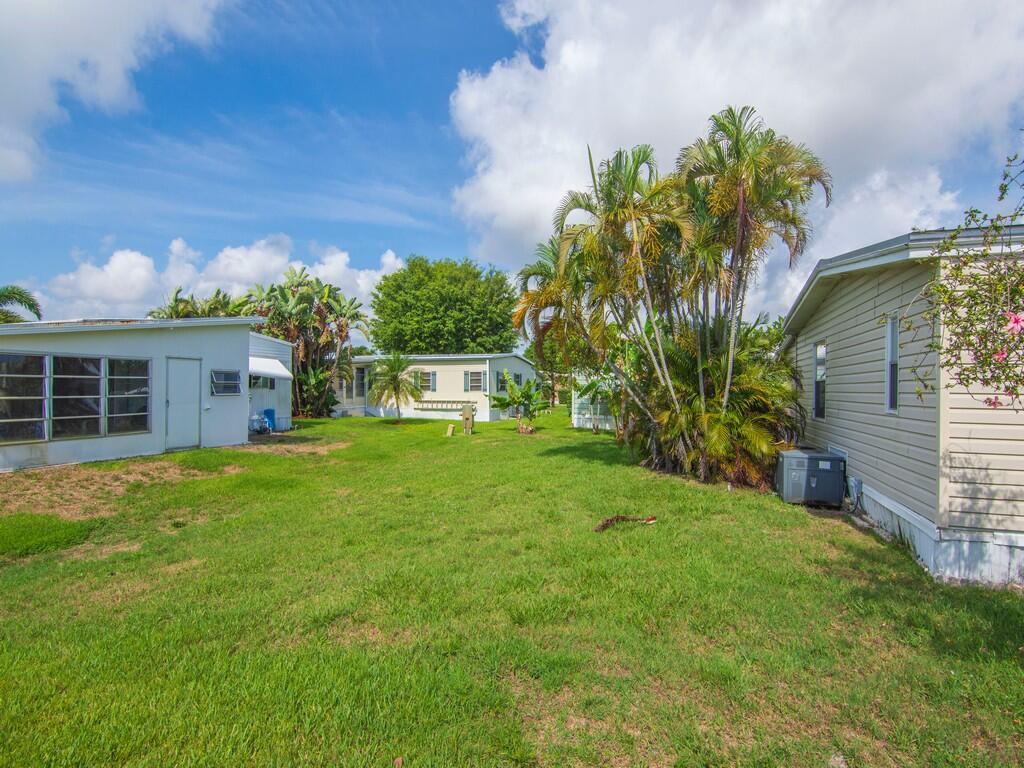 463 Onyx Way
