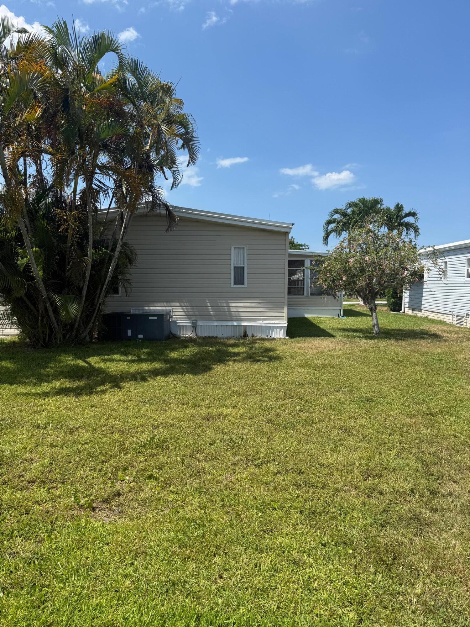 463 Onyx Way