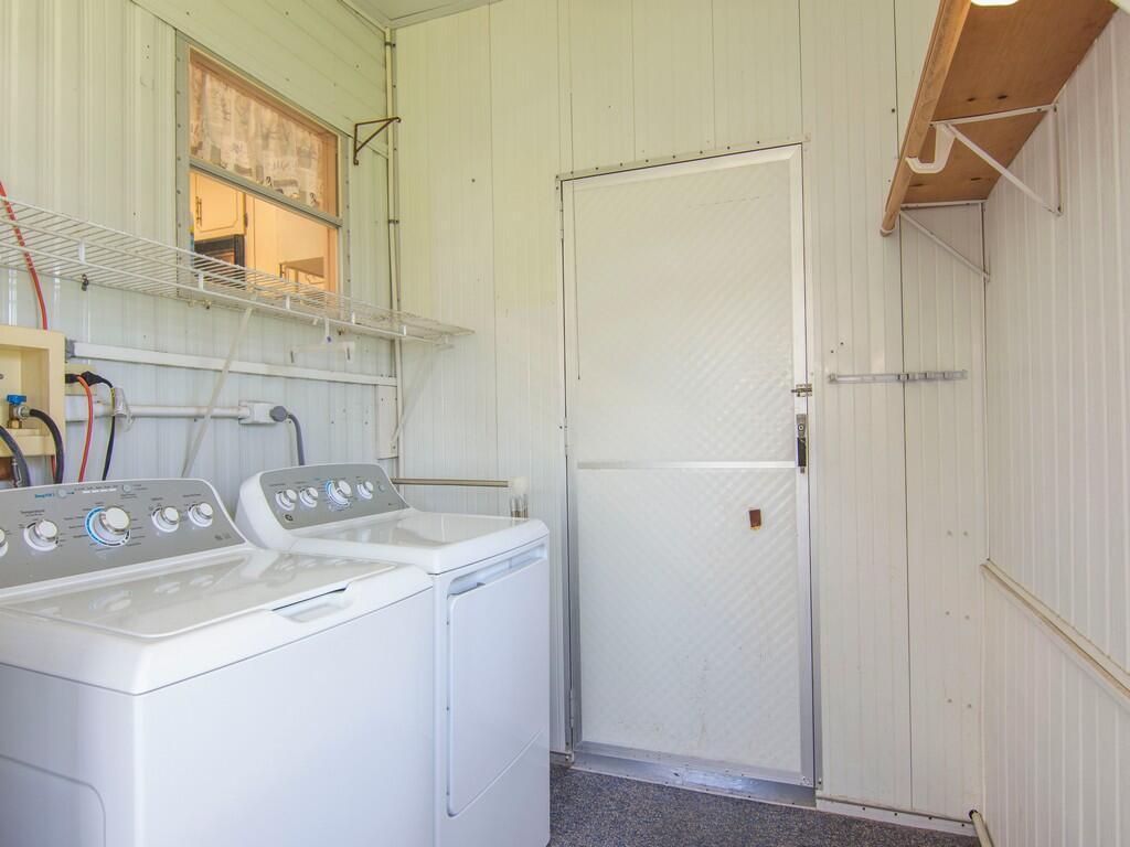 264 NE Cameo Way