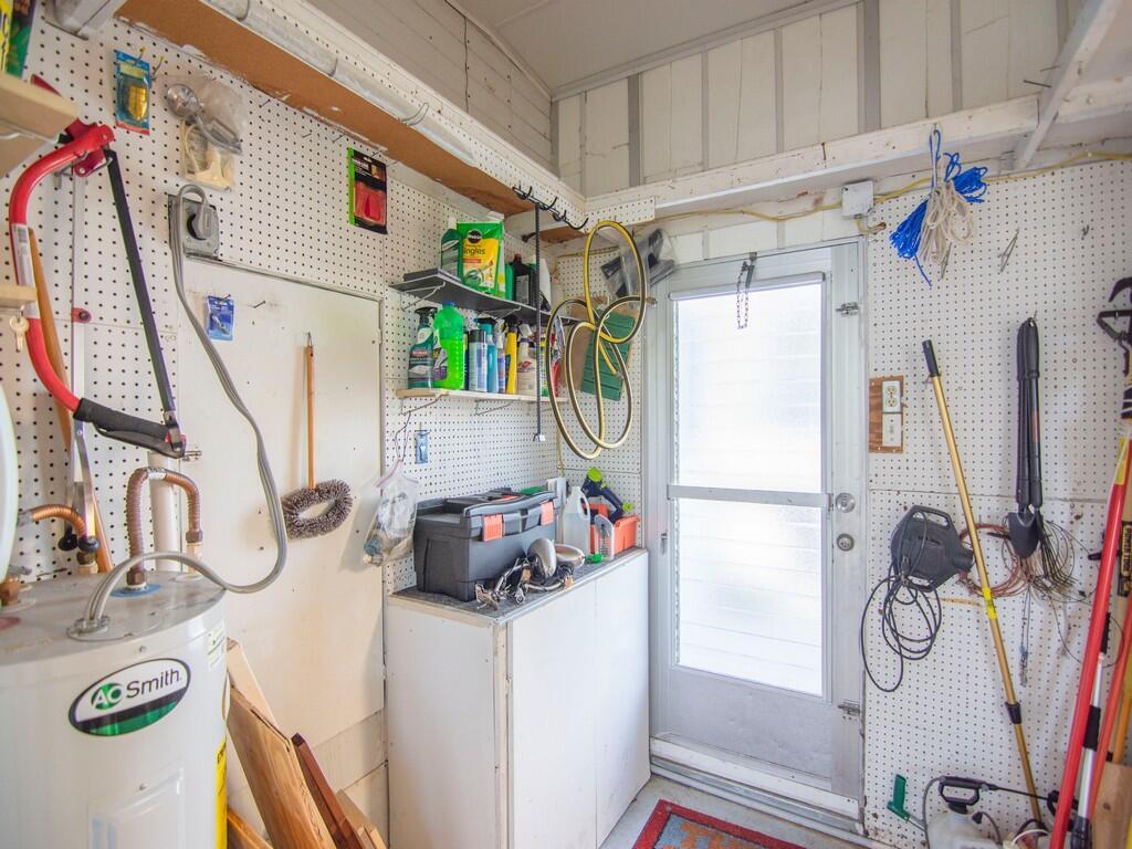 264 NE Cameo Way