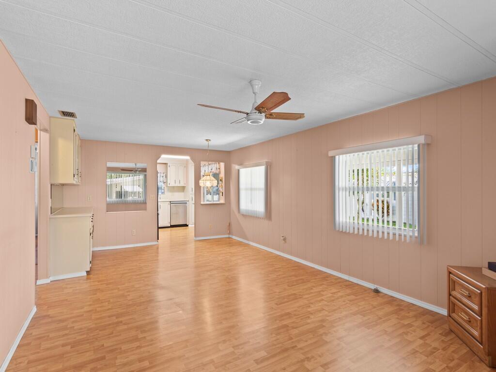 264 NE Cameo Way