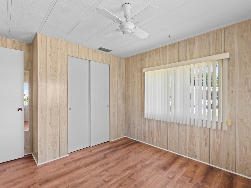 264 NE Cameo Way