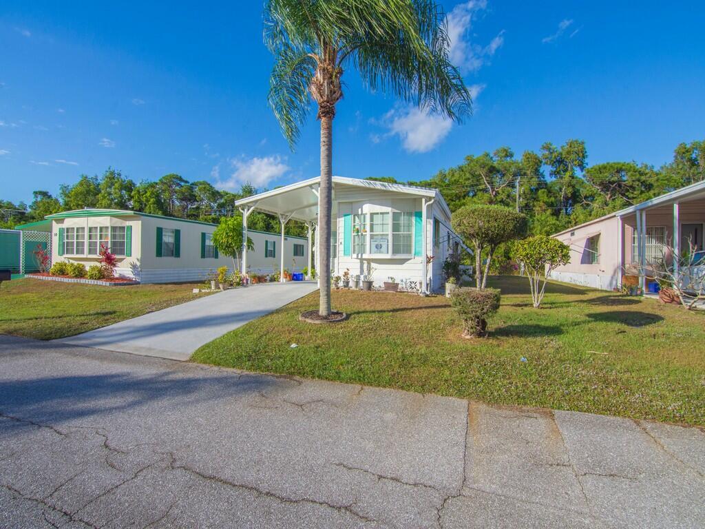 8 Novedades, Port St. Lucie