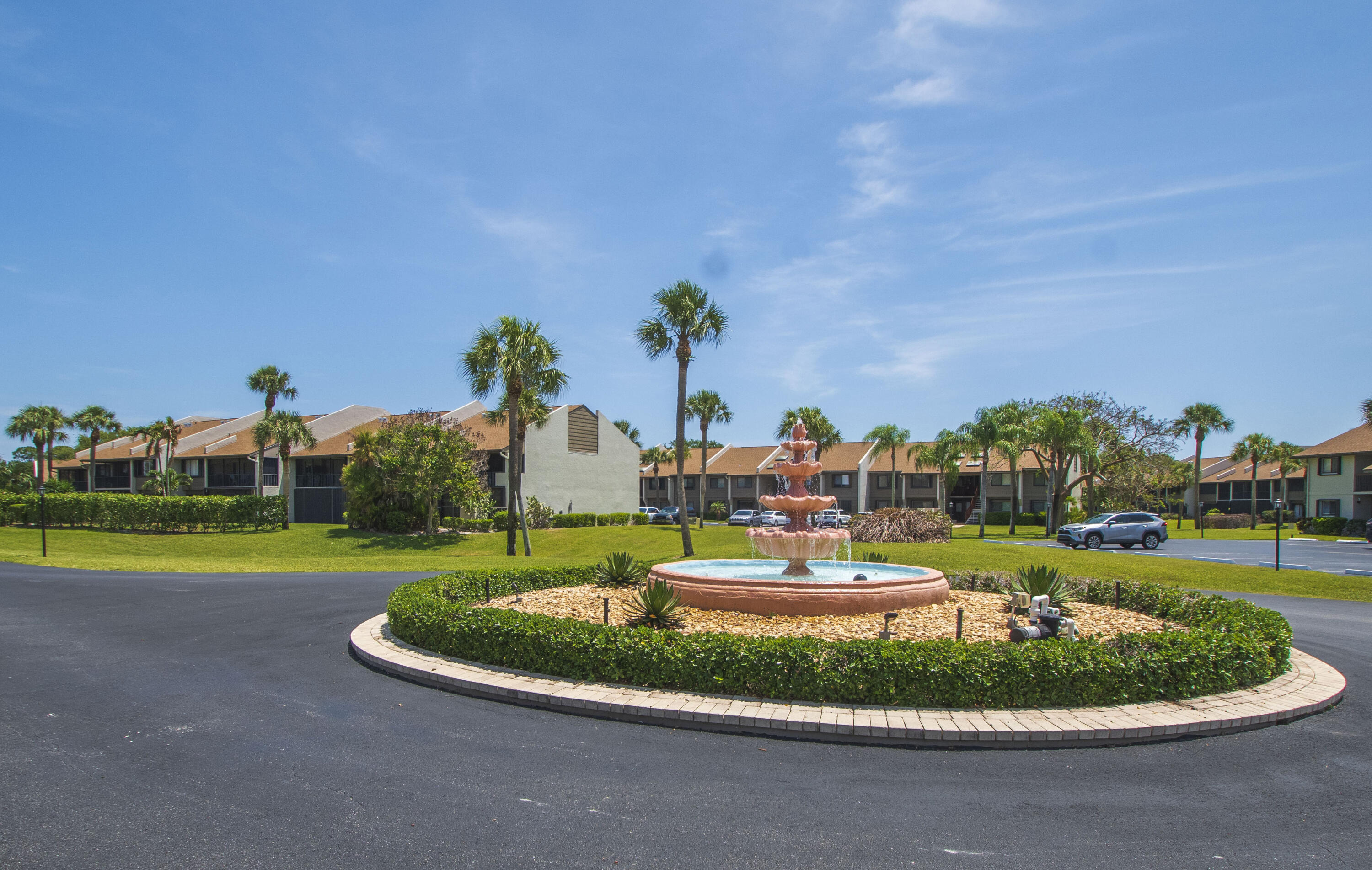 1600 NE Dixie Highway
