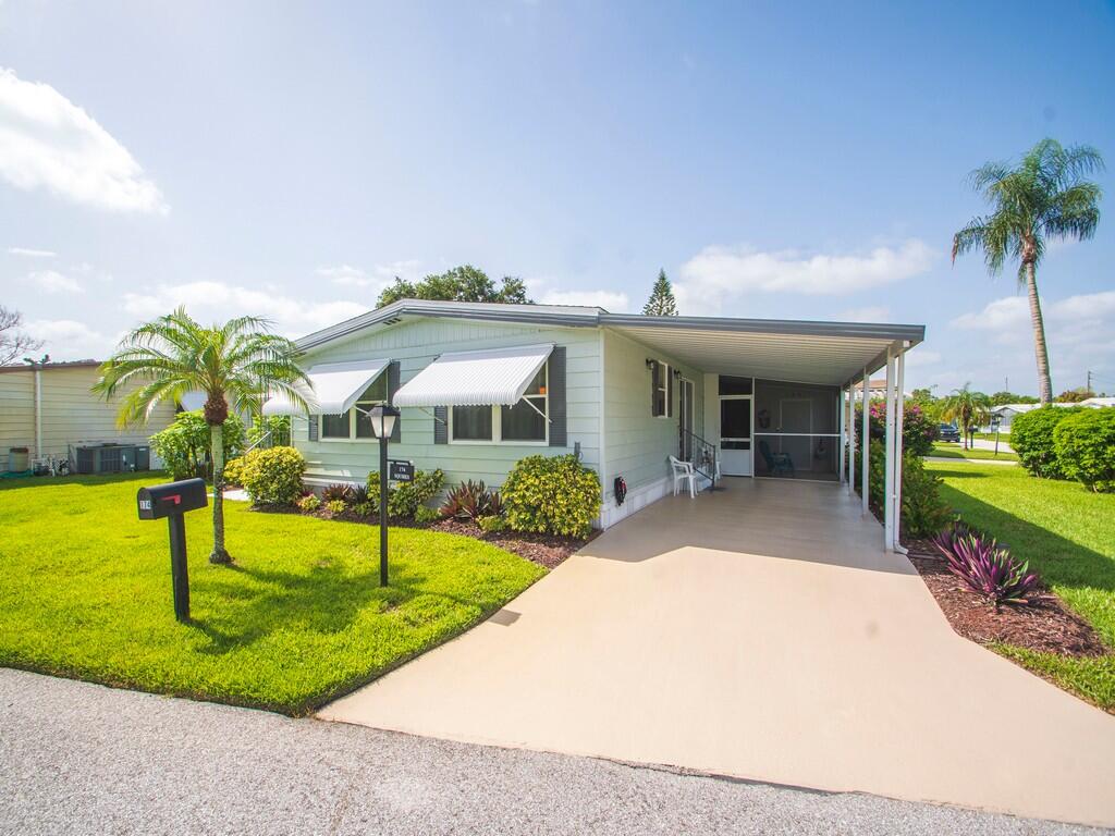 174 NE Emerald Drive