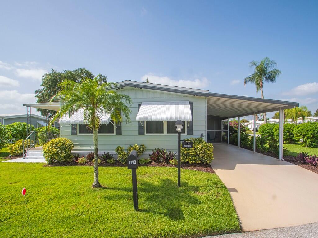 174 NE Emerald Drive