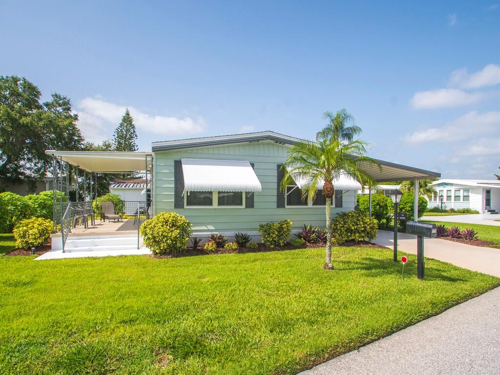 174 NE Emerald Drive