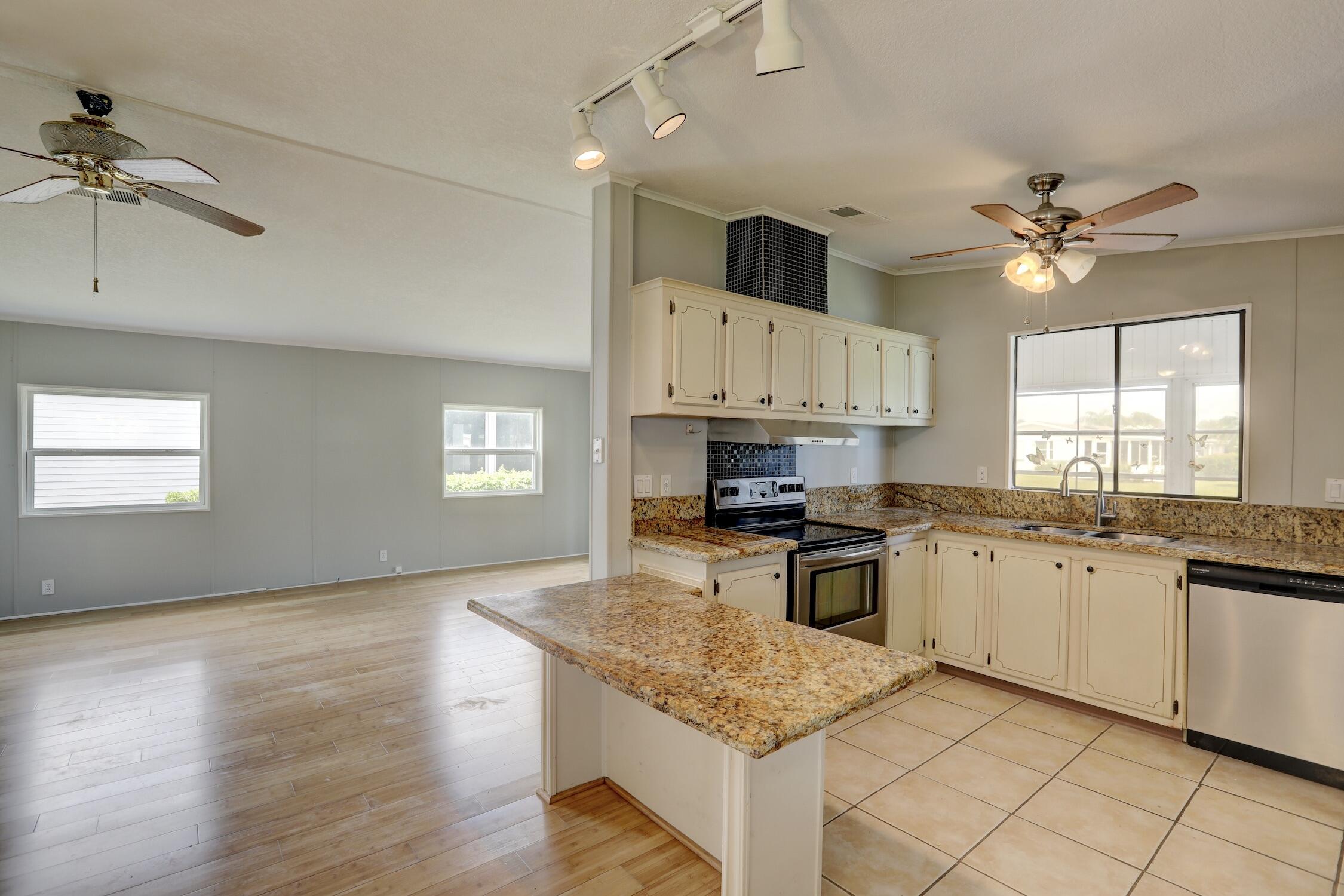 8471 Schefflera Court, Port St. Lucie