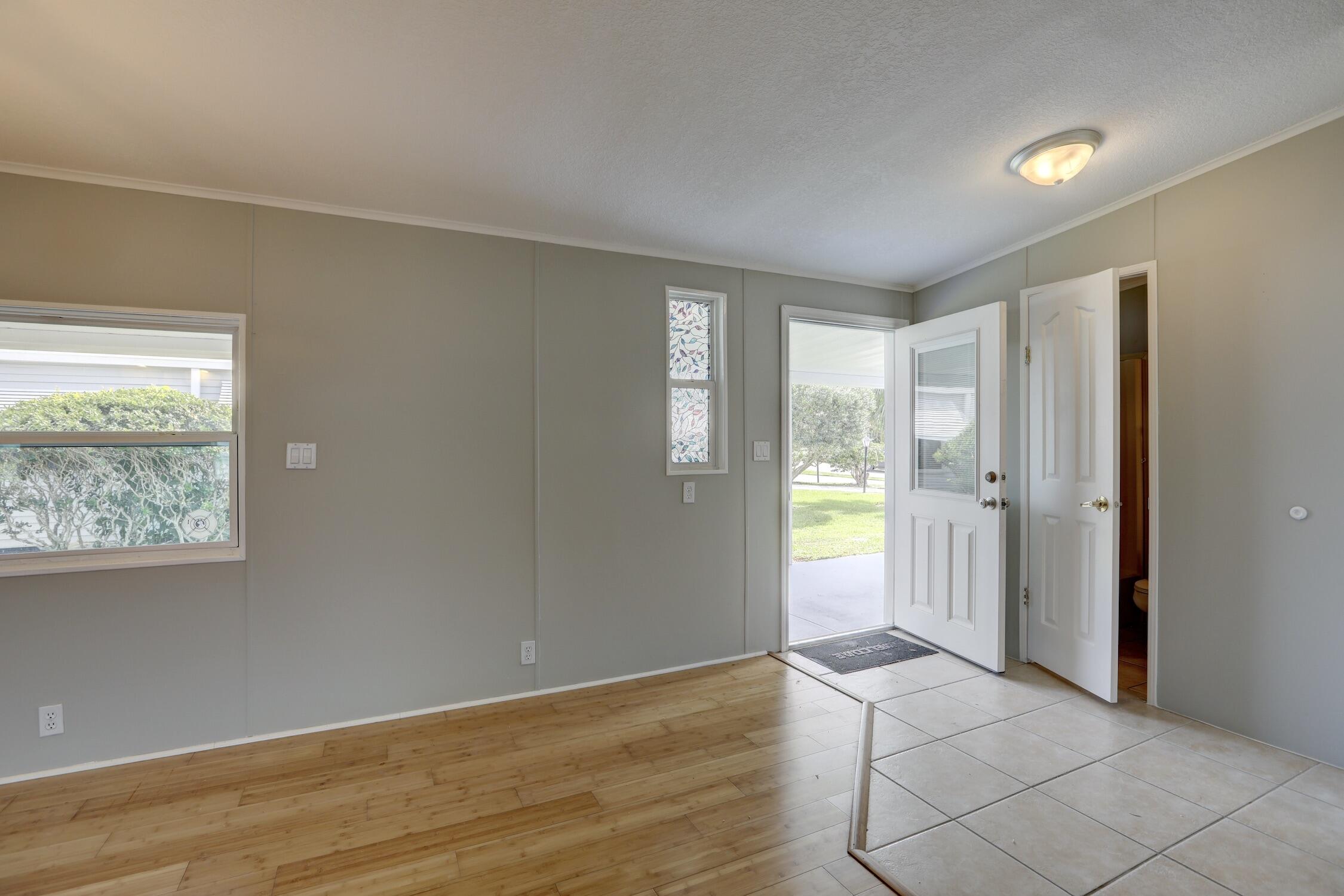 8471 Schefflera Court, Port St. Lucie
