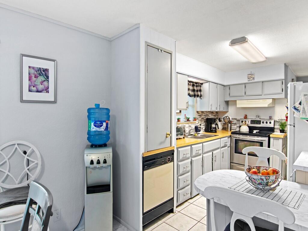 183 W Caribbean, Port St. Lucie