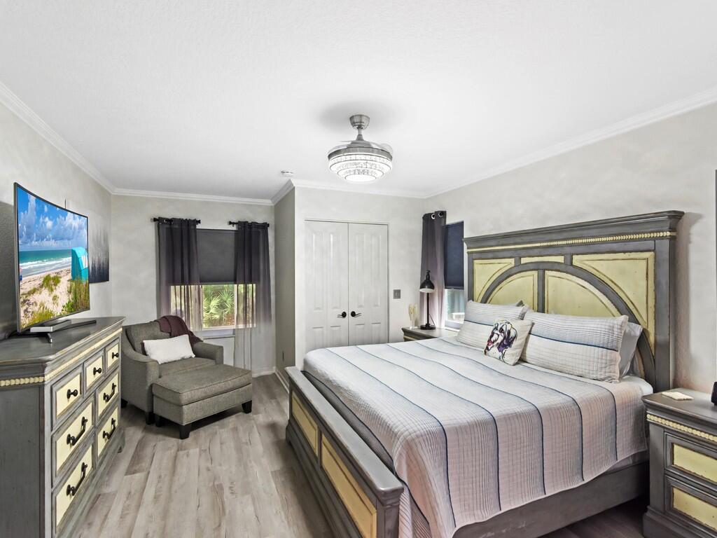 3870 SW Whispering Sound Drive