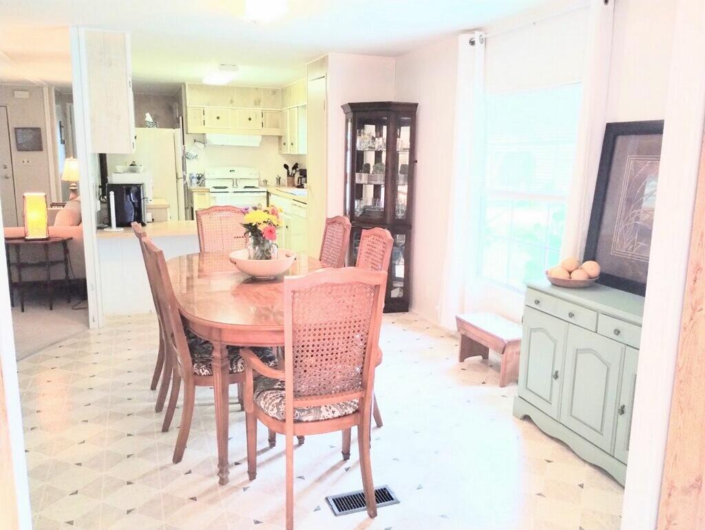 28 Montilla Way, Port St. Lucie