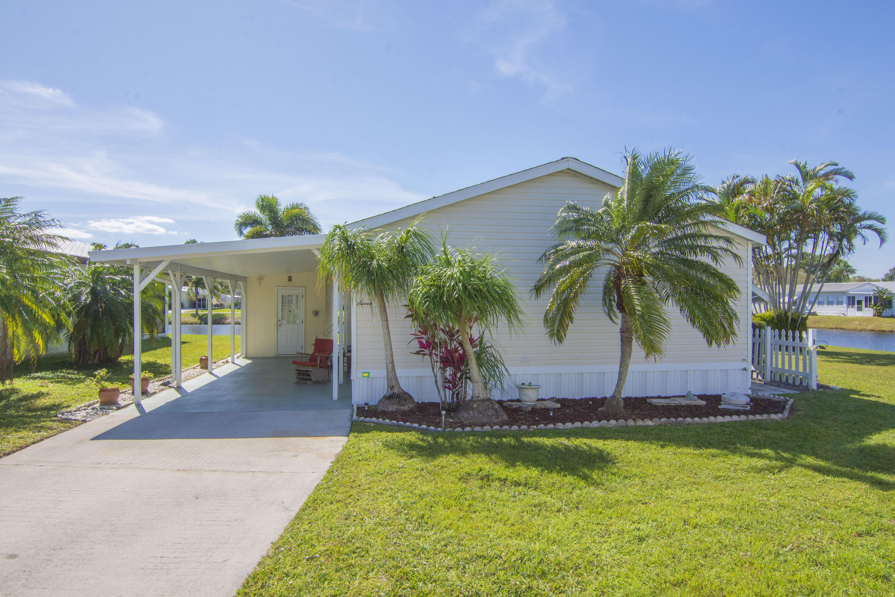 7 Violetta Lane, Port St. Lucie