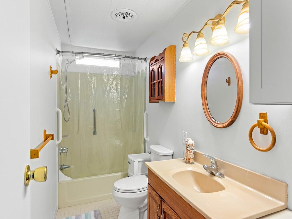 11 El Segundo, Port St. Lucie