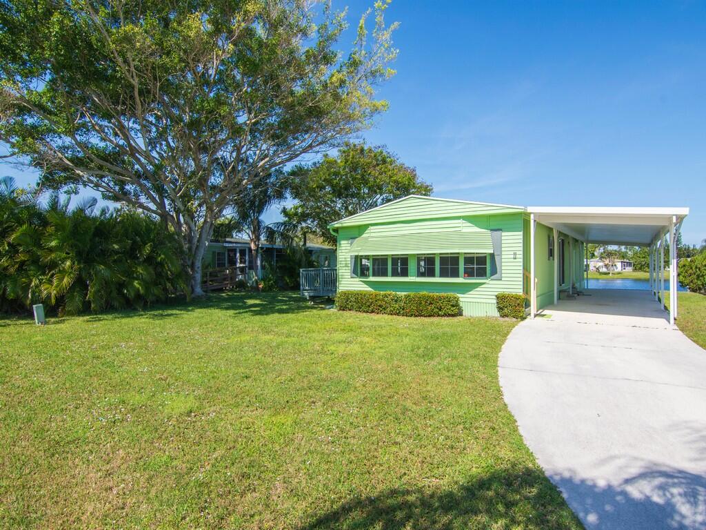 11 El Segundo, Port St. Lucie