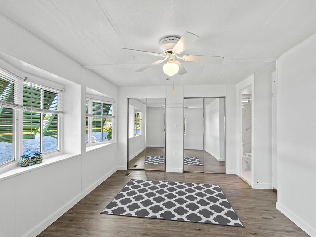 11 El Segundo, Port St. Lucie