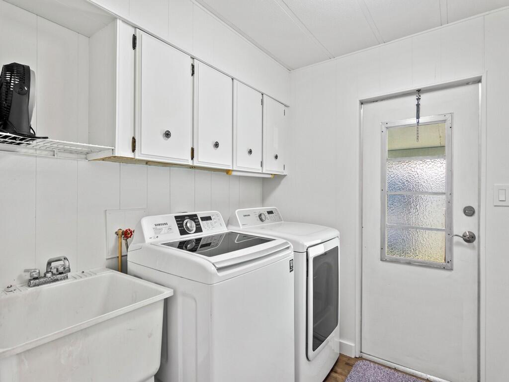 11 El Segundo, Port St. Lucie