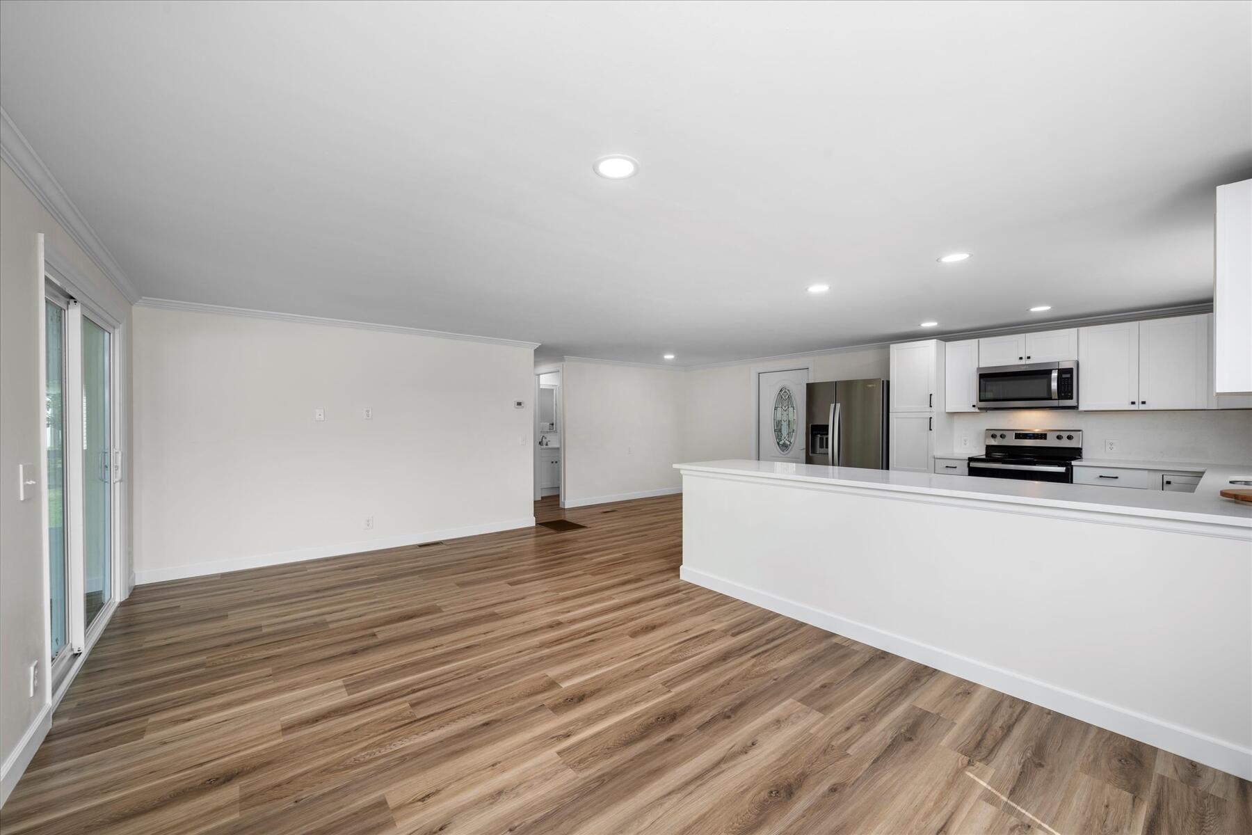 372 NE Jade Circle