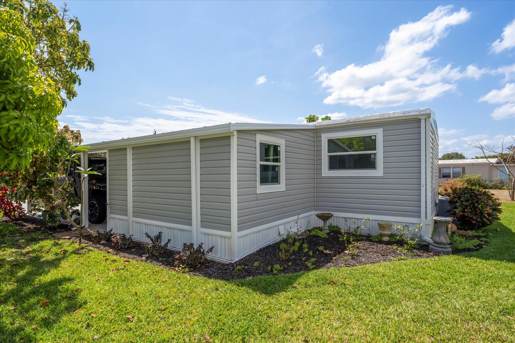 372 NE Jade Circle